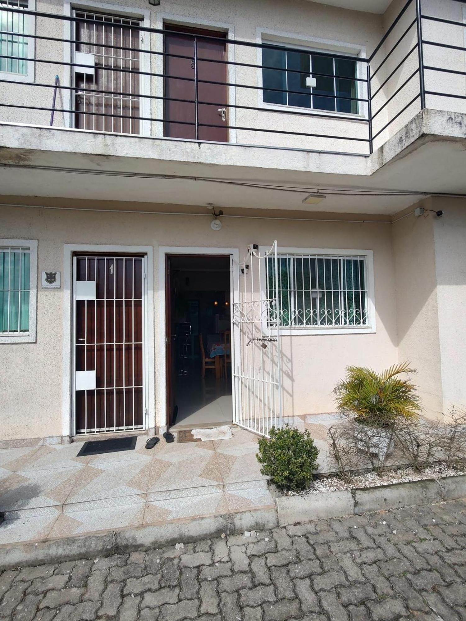 Alugo Apartamento Na Praia Cocanha Карагуататуба Экстерьер фото